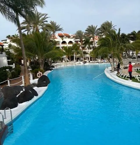 Apartament Seafront Camison