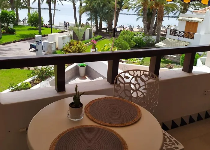 Seafront Camison Apartament *