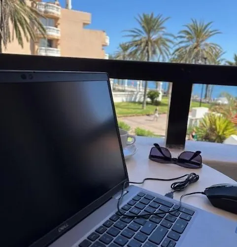 Seafront Camison Apartament