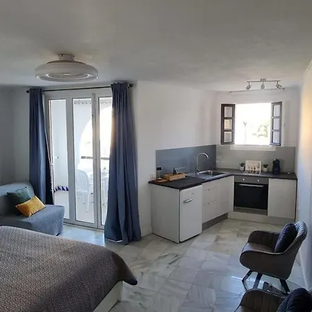 Apartamento Seafront Camison