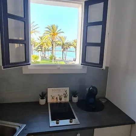Seafront Camison Apartman